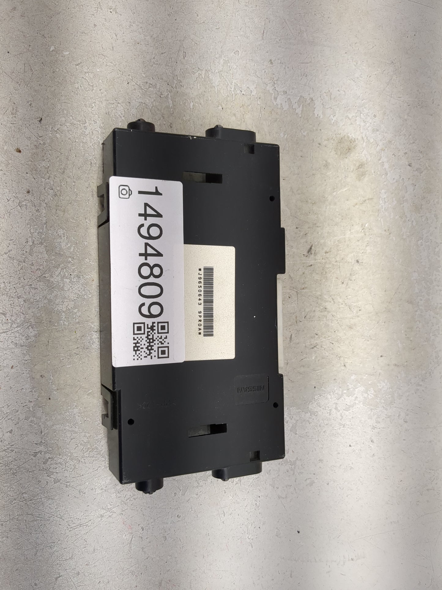 2017-2020 Nissan Pathfinder Radio AM FM Cd Player Receiver Replacement P/N:277609PR0A Fits Fits 2017 2018 2019 2020 OEM Used