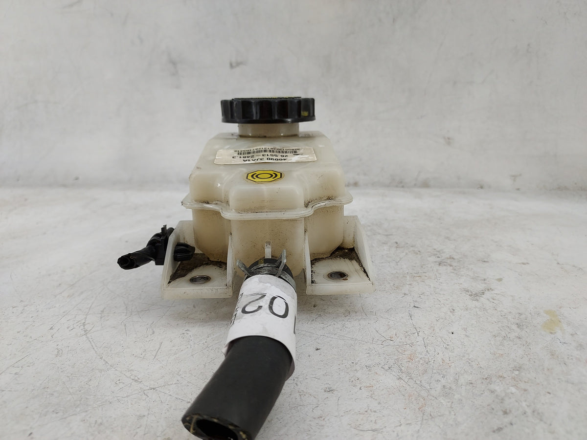 2013-2020 Nissan Pathfinder Brake Master Cylinder 1499102 - Oemusedautoparts1.com