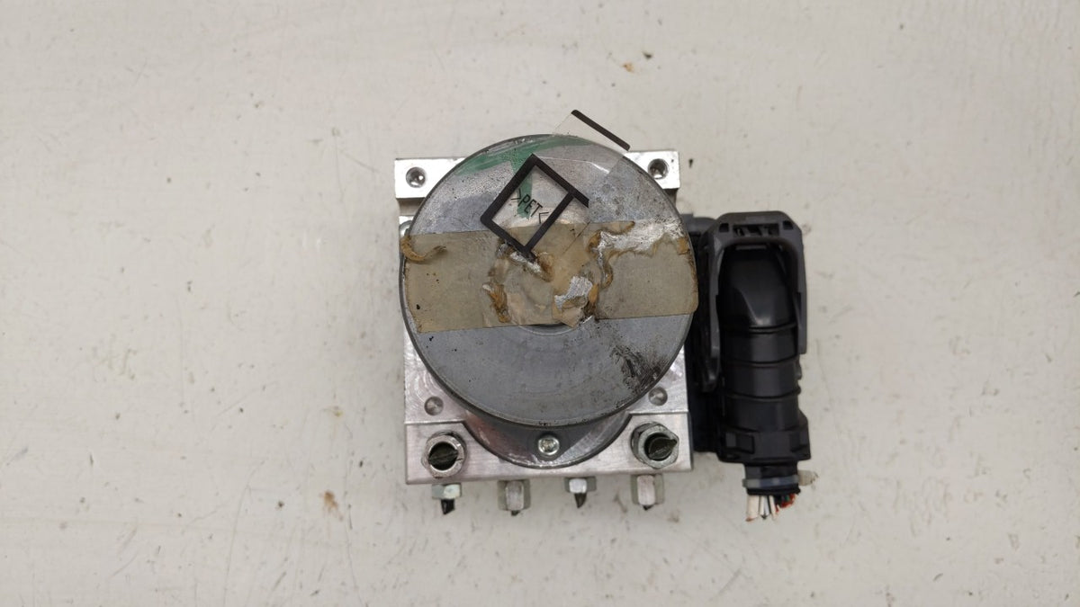 2018-2020 Nissan Pathfinder Anti-Lock Brake ABS Pump Module Actuator OEM P/N:47660 9UC0B 47660 9PP0B Fits Fits 2018 2019 202