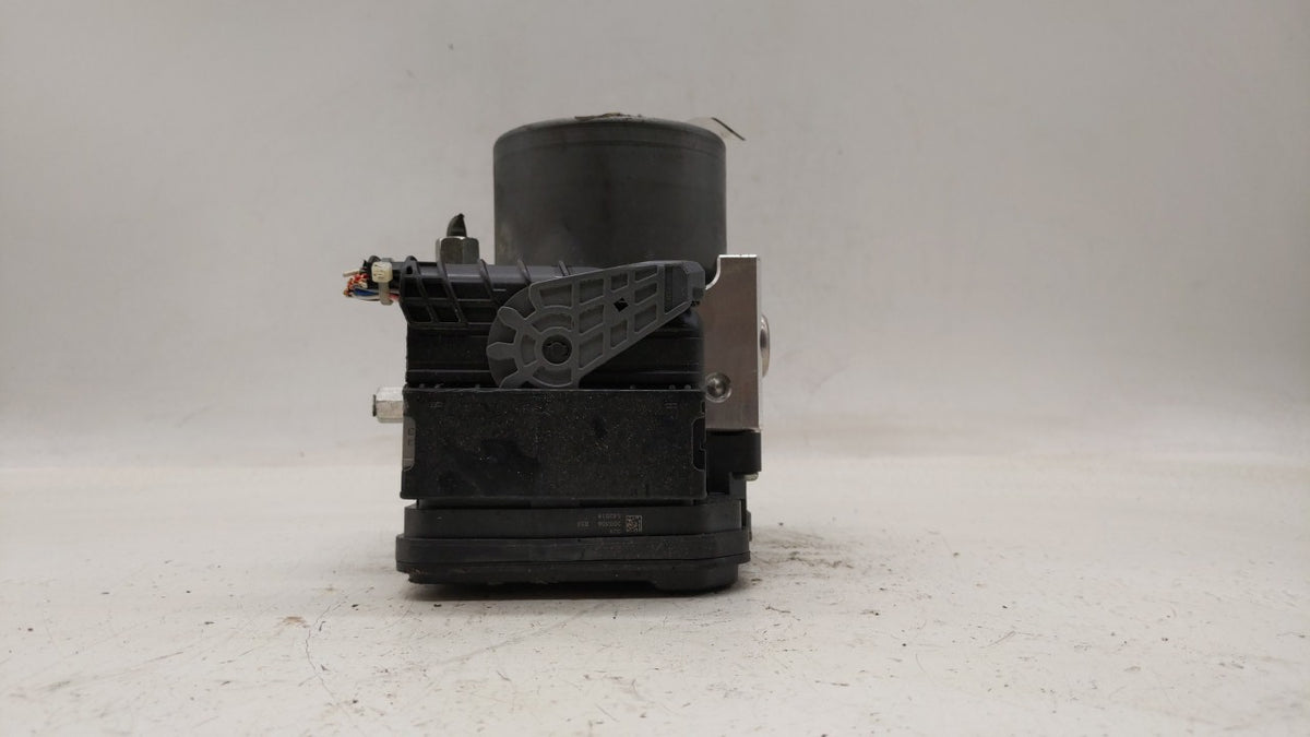 2018-2020 Nissan Pathfinder Anti-Lock Brake ABS Pump Module Actuator OEM P/N:47660 9UC0B 47660 9PP0B Fits Fits 2018 2019 202