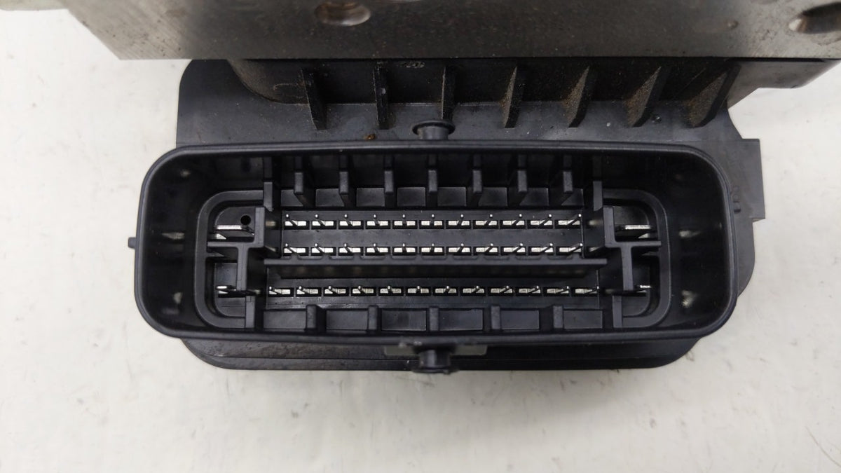 2018-2020 Nissan Pathfinder Anti-Lock Brake ABS Pump Module Actuator OEM P/N:47660 9UC0B 47660 9PP0B Fits Fits 2018 2019 202