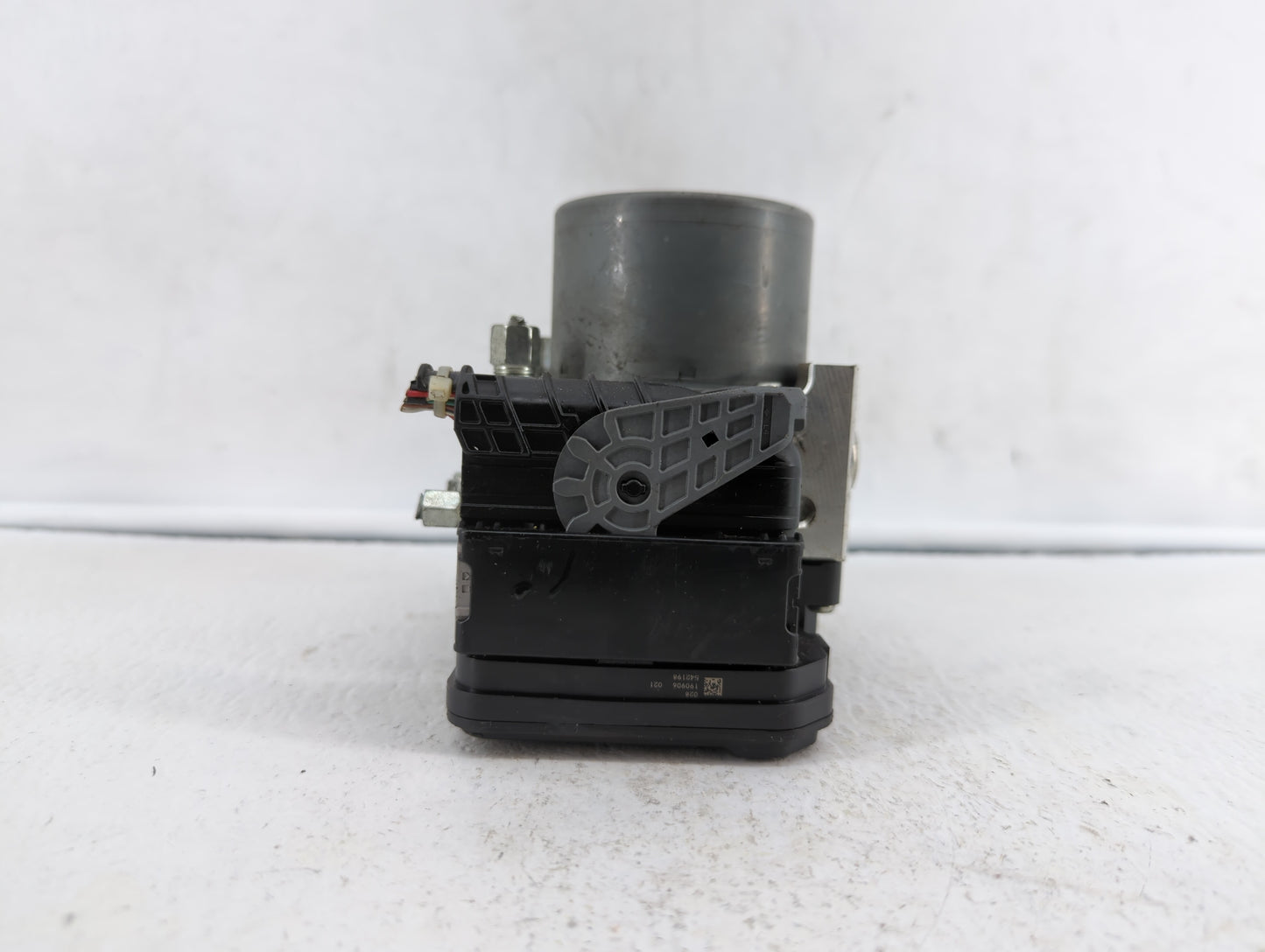 2018-2019 Nissan Pathfinder ABS Pump Control Module Replacement P/N:116040-51100 47660 9UC0B, 47660 9PP0B Fits Fits 2018 201