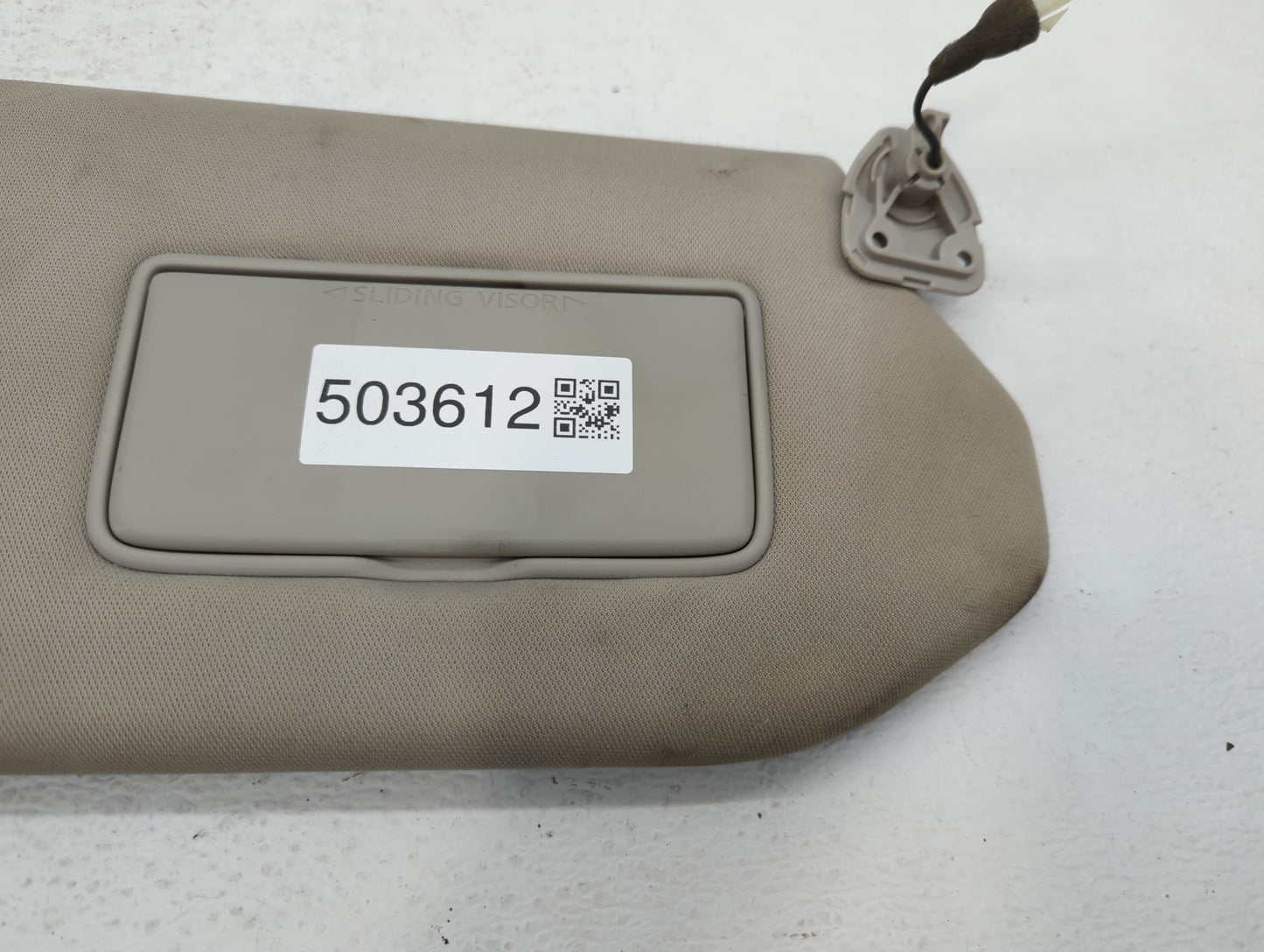 2019-2020 Nissan Pathfinder Sun Visor Shade Replacement Passenger Right Mirror Fits Fits 2019 2020 OEM Used Auto Parts - Oem