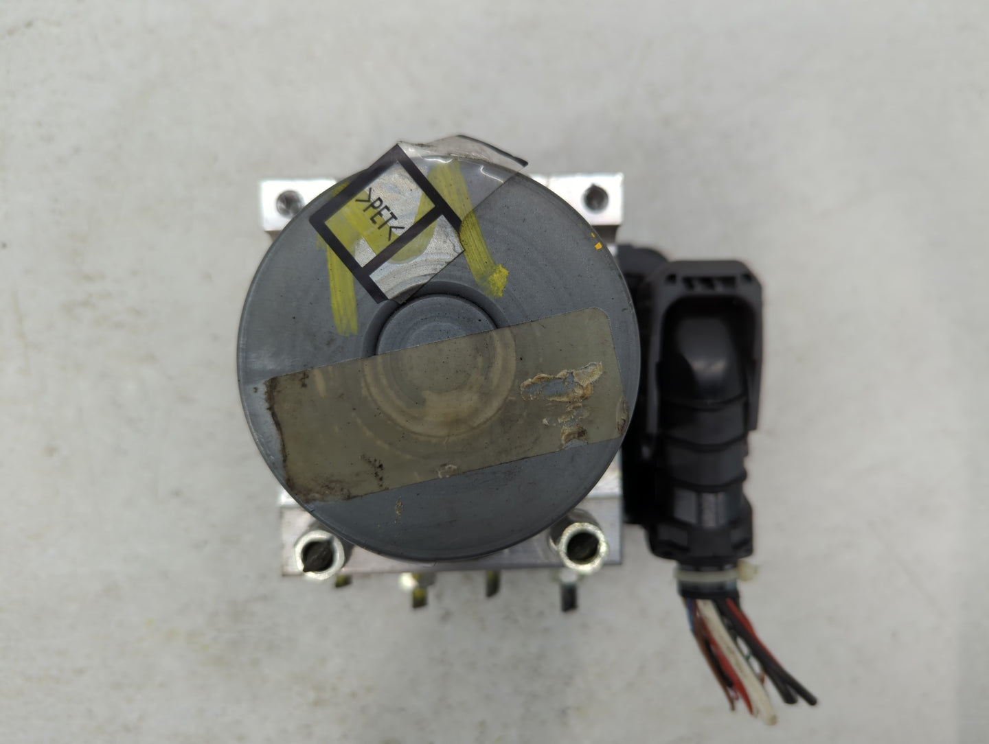 2018-2020 Nissan Pathfinder ABS Pump Control Module Replacement P/N:116040-51100 Fits Fits 2018 2019 2020 OEM Used Auto Part