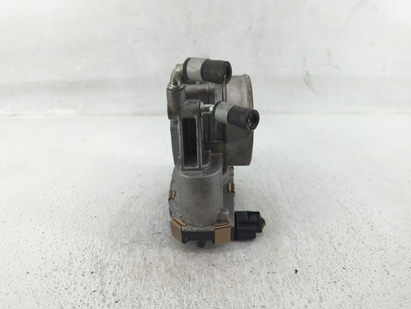 2017-2020 Nissan Pathfinder Throttle Body P/N:RME75-50 Fits Fits 2016 2017 2018 2019 2020 OEM Used Auto Parts - Oemusedautop