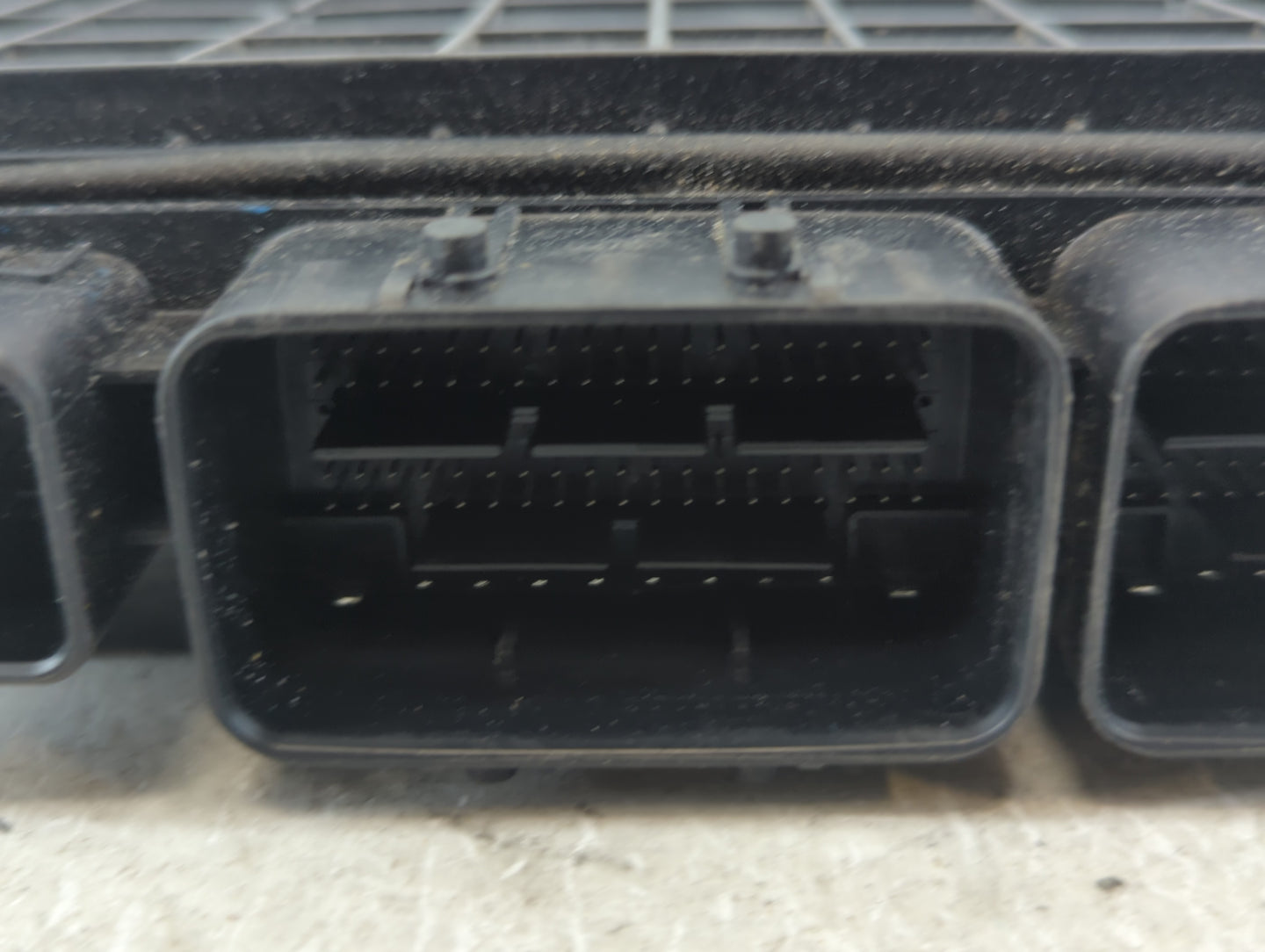 2020 Nissan Pathfinder PCM Engine Control Computer ECU ECM PCU OEM P/N:850856194 NEC046-654 Fits OEM Used Auto Parts - Oemus