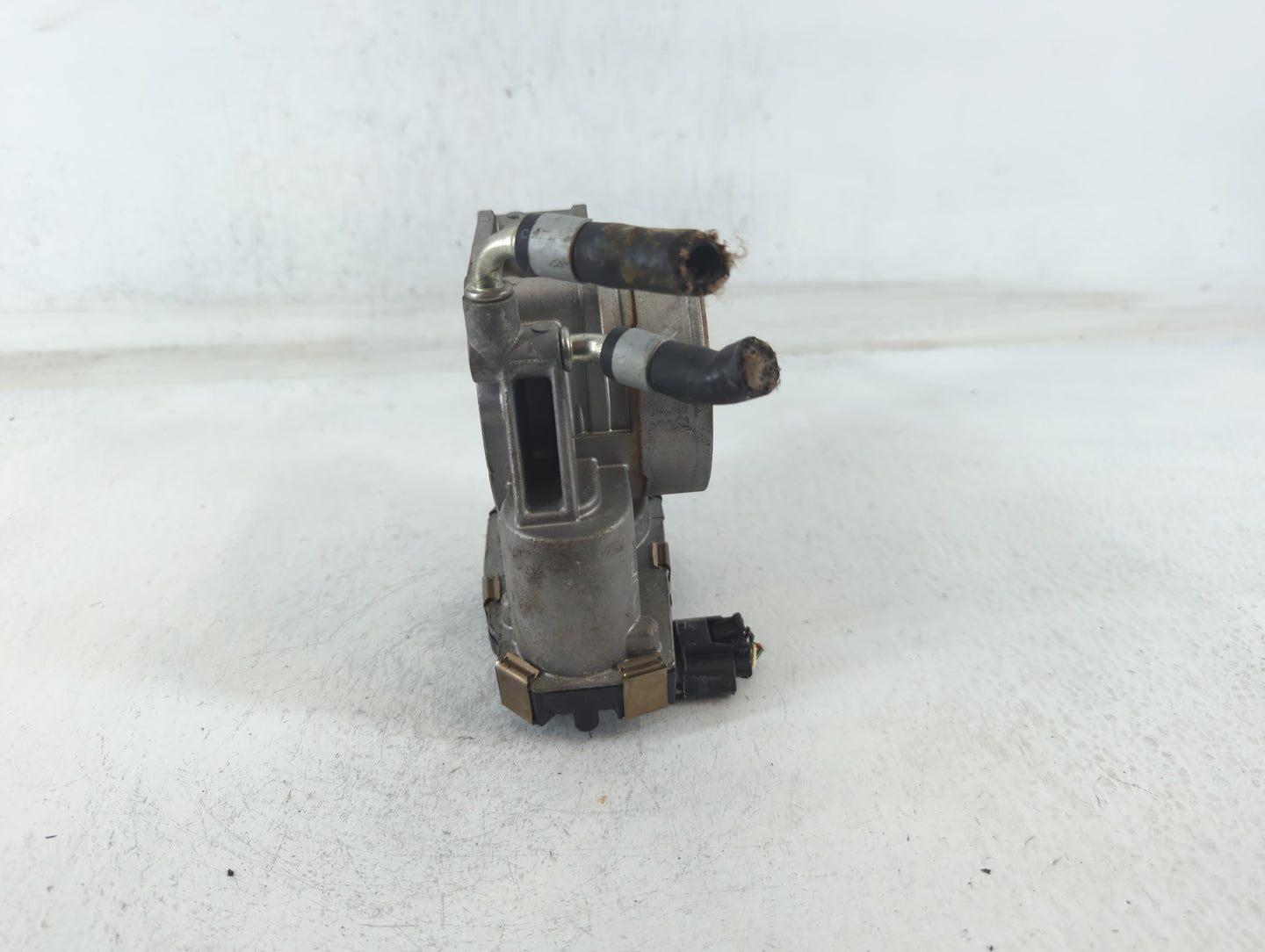 2017-2020 Nissan Pathfinder Throttle Body P/N:B9821H RME75-50 Fits Fits 2016 2017 2018 2019 2020 OEM Used Auto Parts - Oemus
