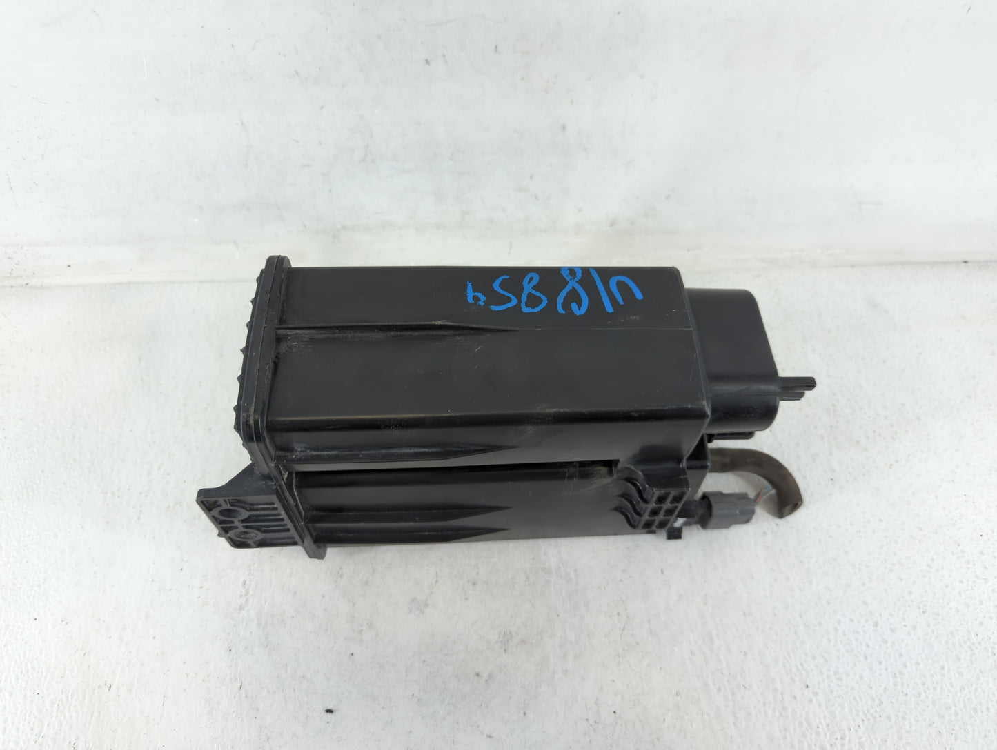 2020 Nissan Pathfinder Fuel Vapor Charcoal Canister 693108 - Oemusedautoparts1.com
