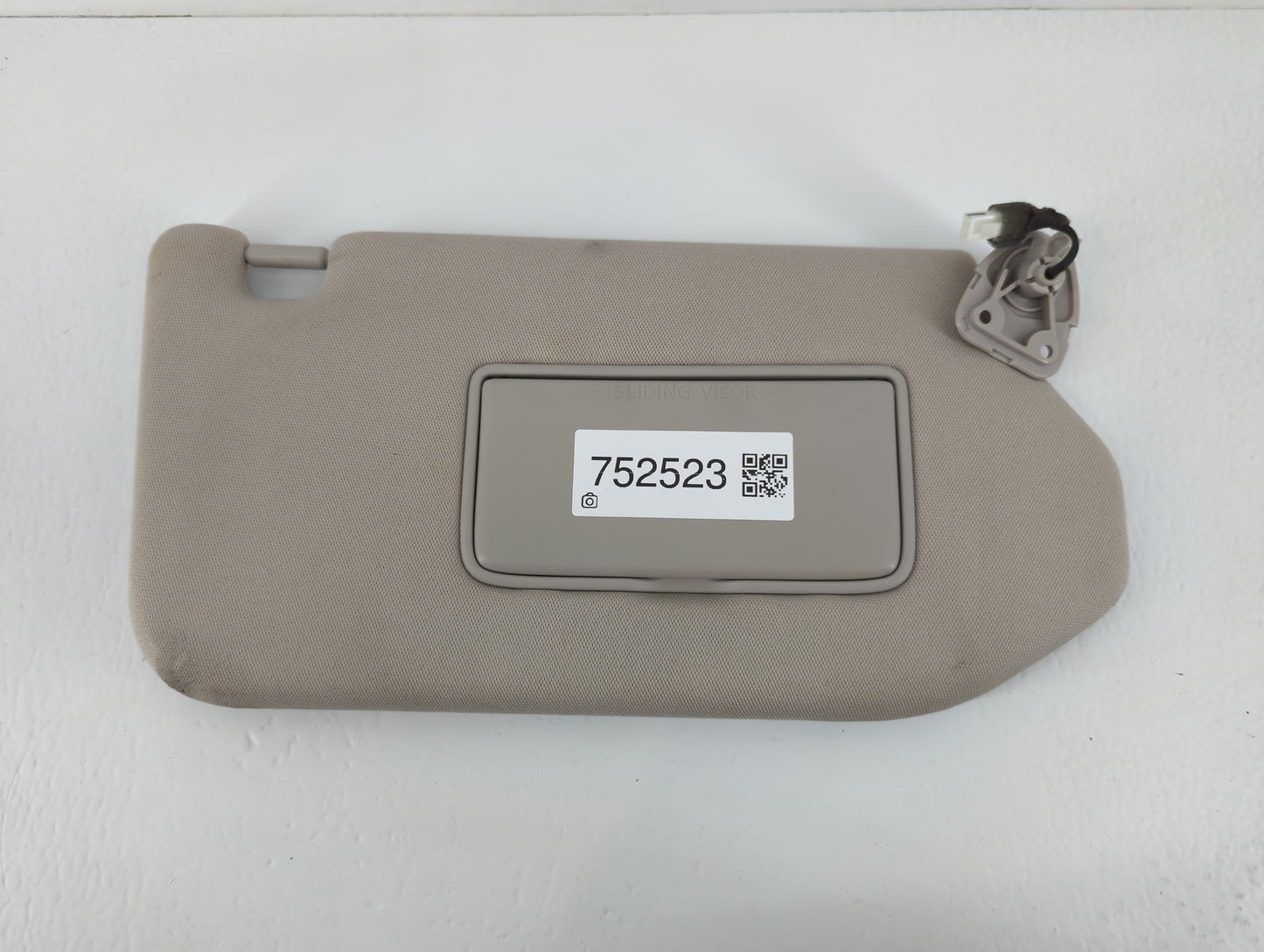 2019-2020 Nissan Pathfinder Sun Visor Shade Replacement Passenger Right Mirror Fits Fits 2019 2020 OEM Used Auto Parts - Oem