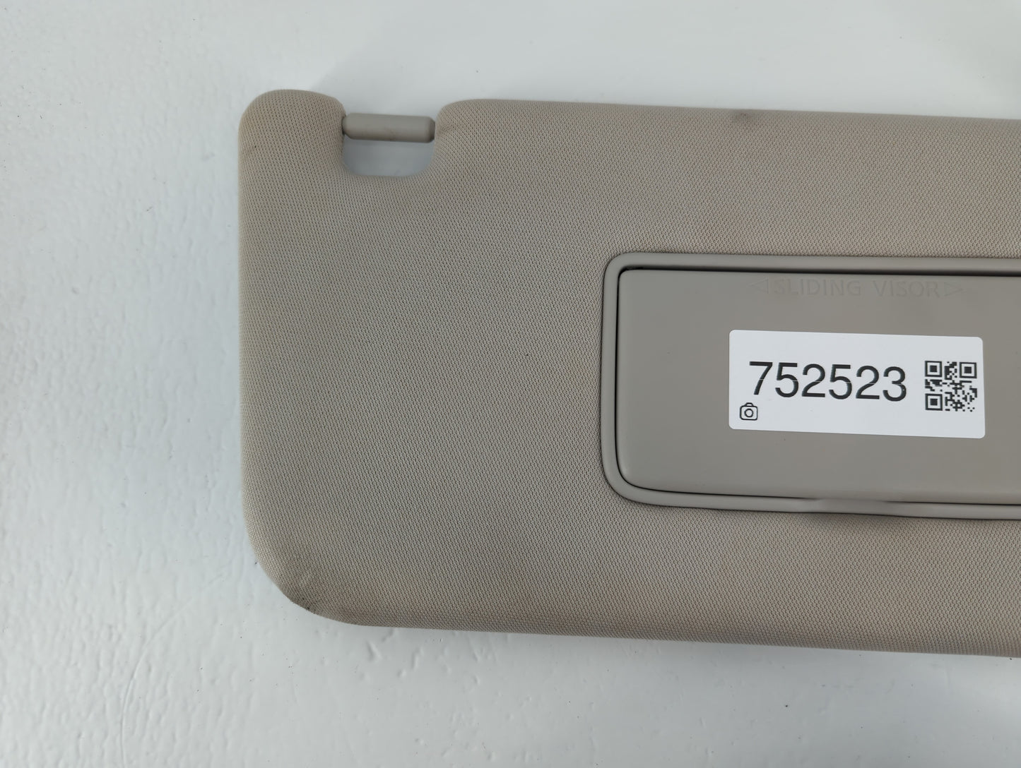 2019-2020 Nissan Pathfinder Sun Visor Shade Replacement Passenger Right Mirror Fits Fits 2019 2020 OEM Used Auto Parts - Oem