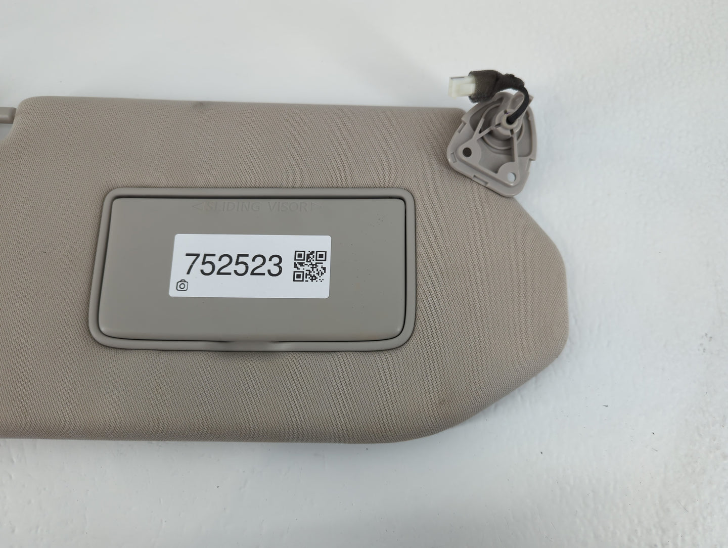 2019-2020 Nissan Pathfinder Sun Visor Shade Replacement Passenger Right Mirror Fits Fits 2019 2020 OEM Used Auto Parts - Oem