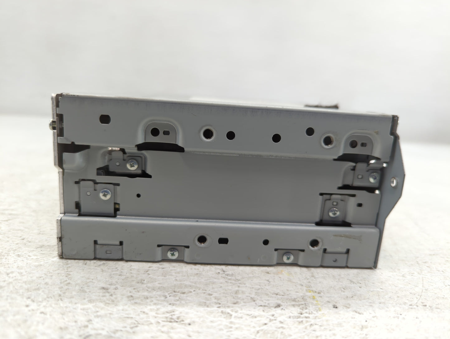 2017-2020 Nissan Pathfinder Am Fm Cd Player Radio Receiver - Oemusedautoparts1.com