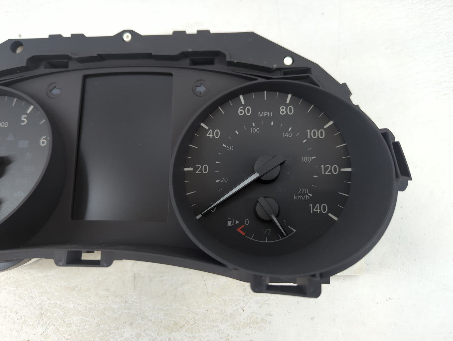 2019-2020 Nissan Rogue Instrument Cluster Speedometer Gauges P/N:191018 0417 7FM0A Fits Fits 2019 2020 OEM Used Auto Parts -