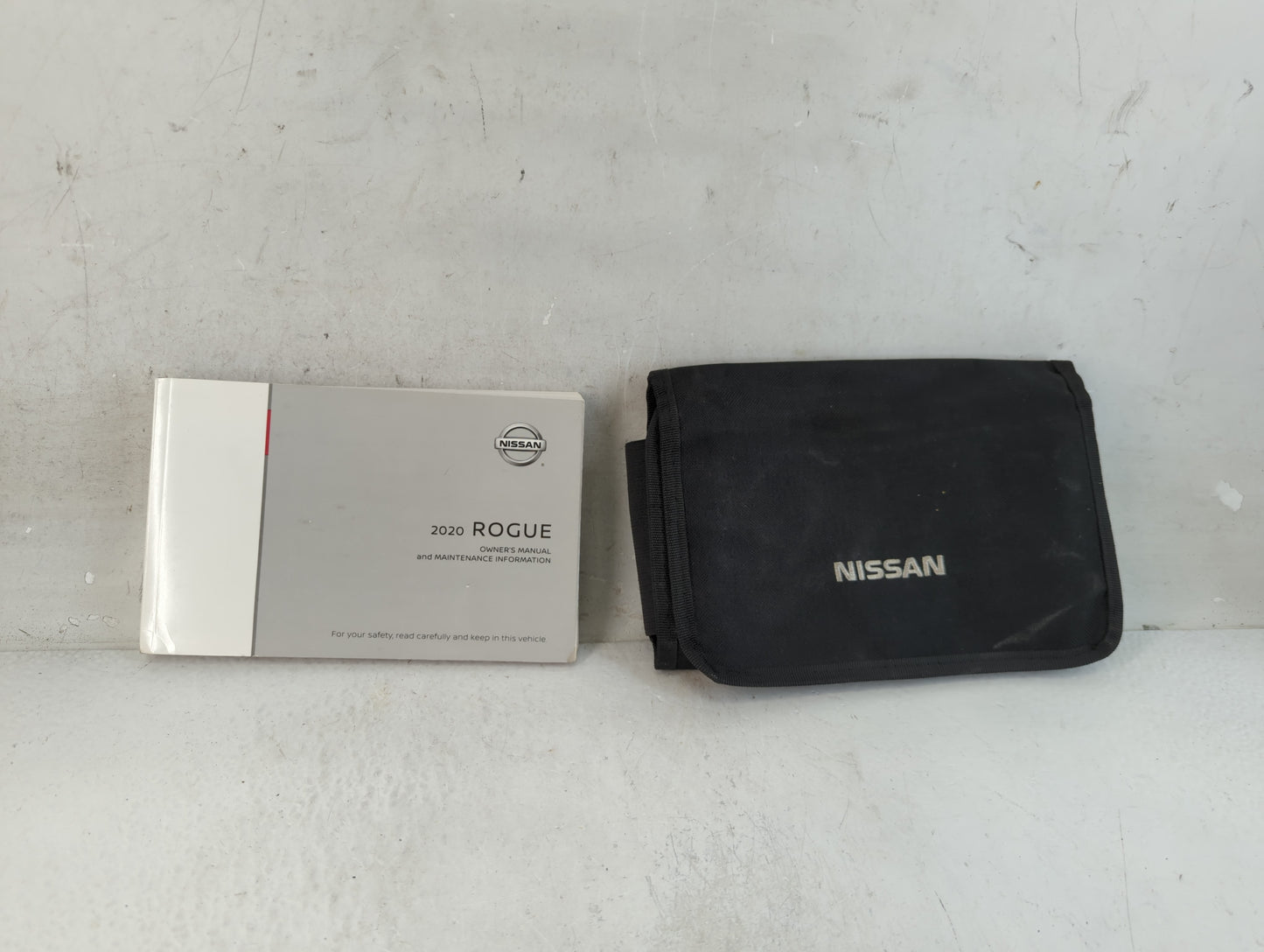 2020 Nissan Rogue Owners Manual Book Guide P/N:OM20EA 0T32U0 OEM Used Auto Parts - Oemusedautoparts1.com