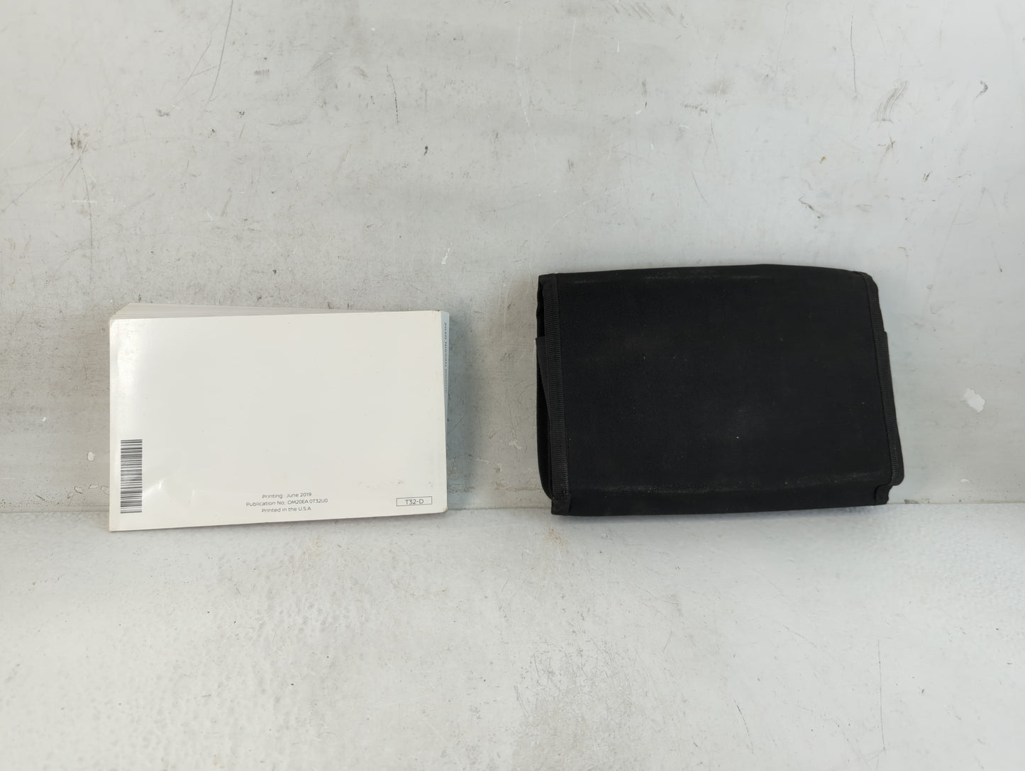 2020 Nissan Rogue Owners Manual Book Guide P/N:OM20EA 0T32U0 OEM Used Auto Parts - Oemusedautoparts1.com