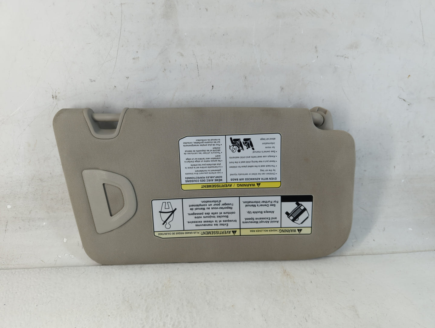 2018-2020 Nissan Rogue Sun Visor Shade Replacement Passenger Right Mirror Fits Fits 2018 2019 2020 OEM Used Auto Parts - Oem