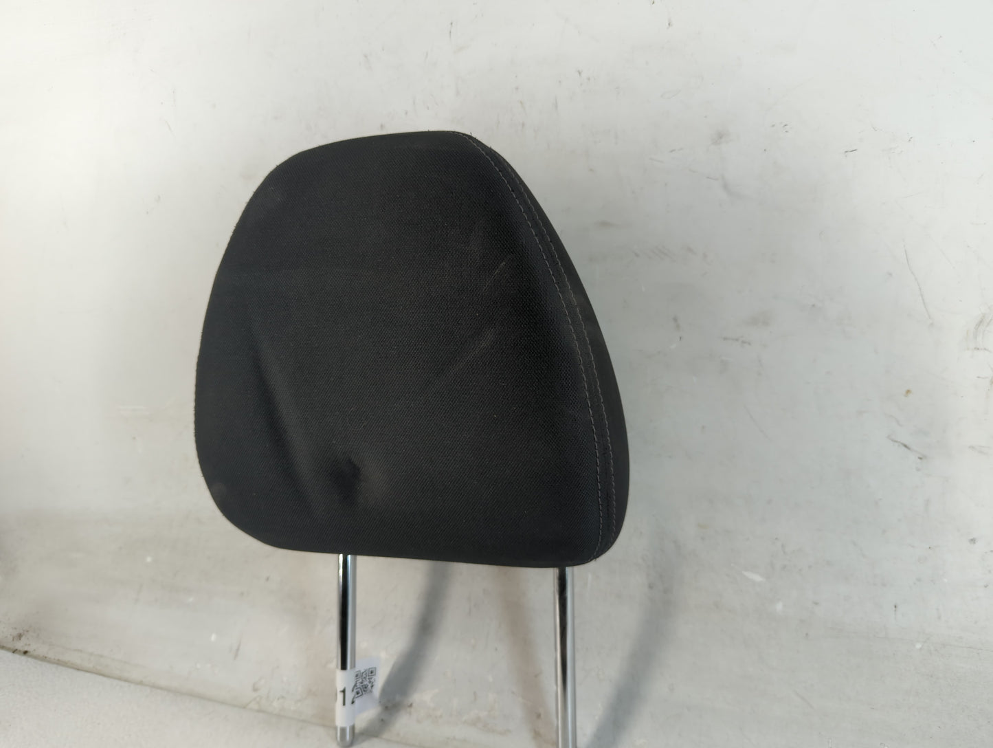 2018-2020 Nissan Rogue Headrest Head Rest Front Driver Passenger Seat Fits Fits 2018 2019 2020 OEM Used Auto Parts - Oemused