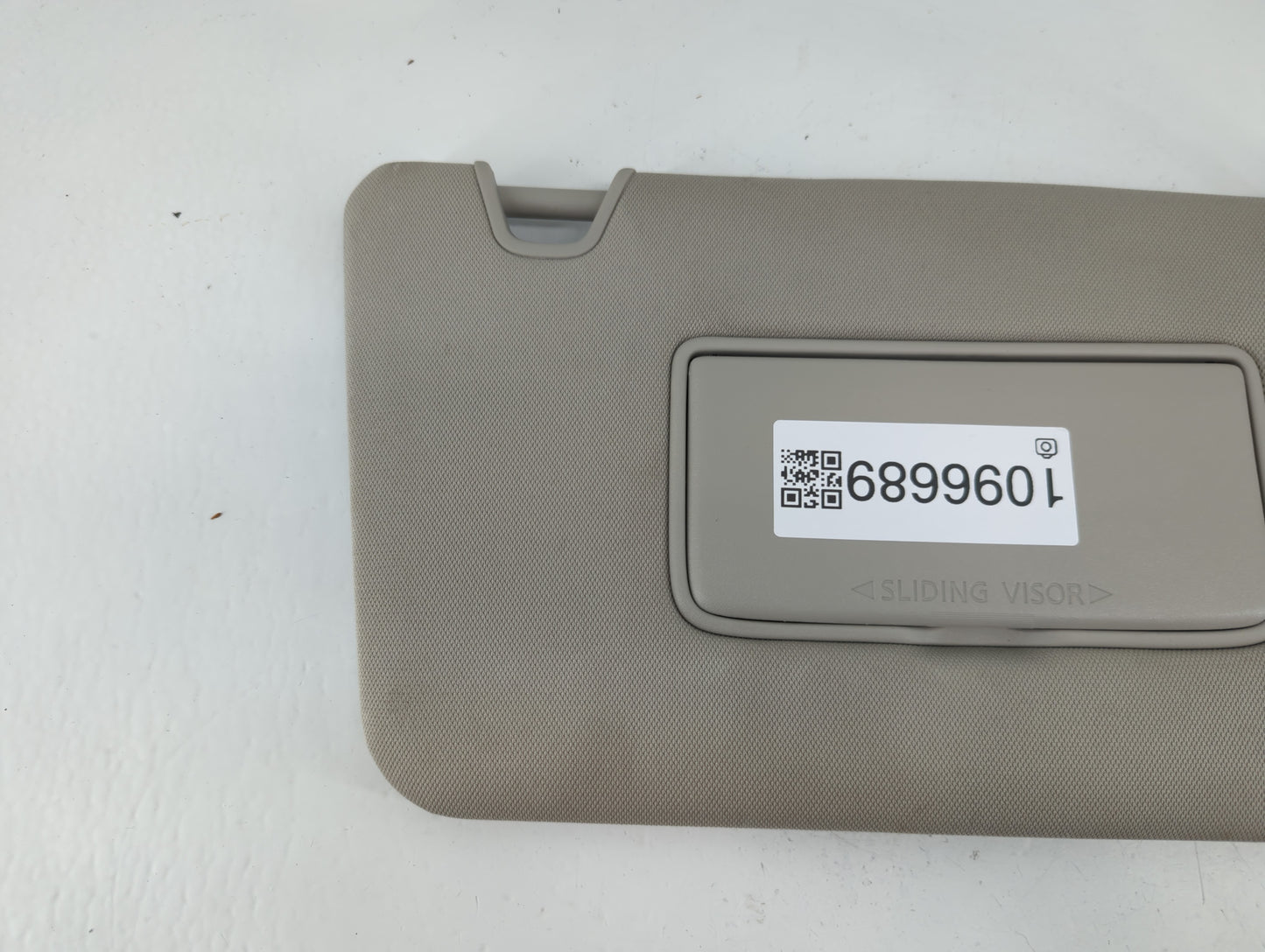 2018-2020 Nissan Rogue Sun Visor Shade Replacement Passenger Right Mirror Fits Fits 2018 2019 2020 OEM Used Auto Parts - Oem