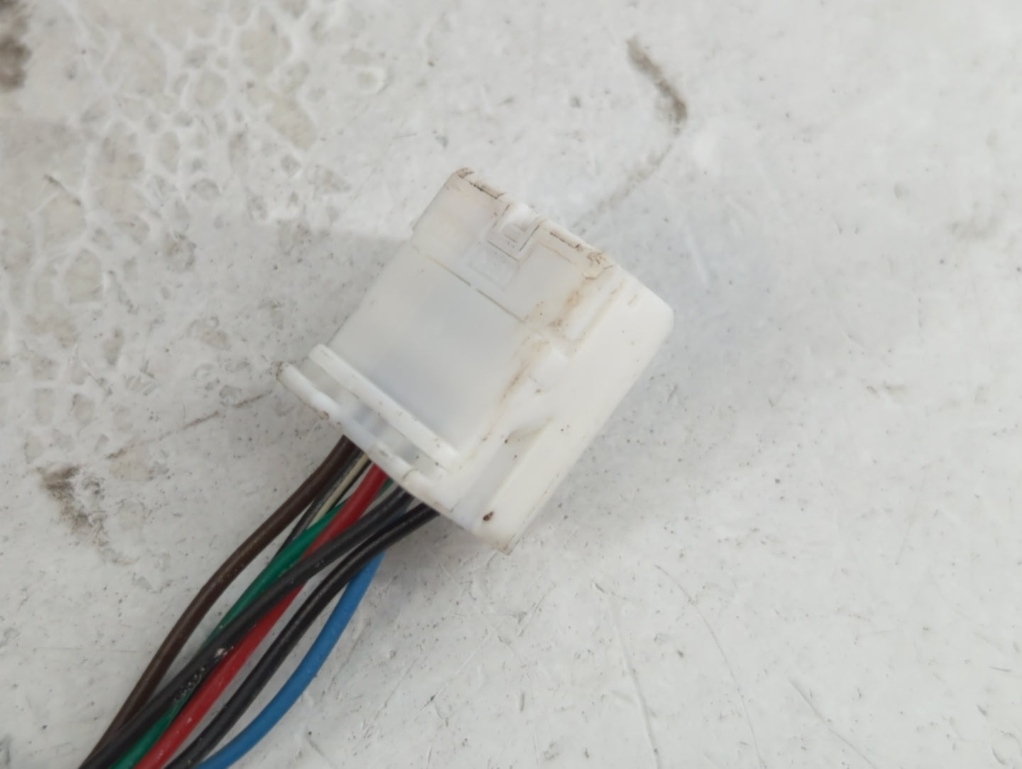 2017-2020 Nissan Rogue Passenger Side View Mirror - Right Door Mirror OEM Used - Oemusedautoparts1.com