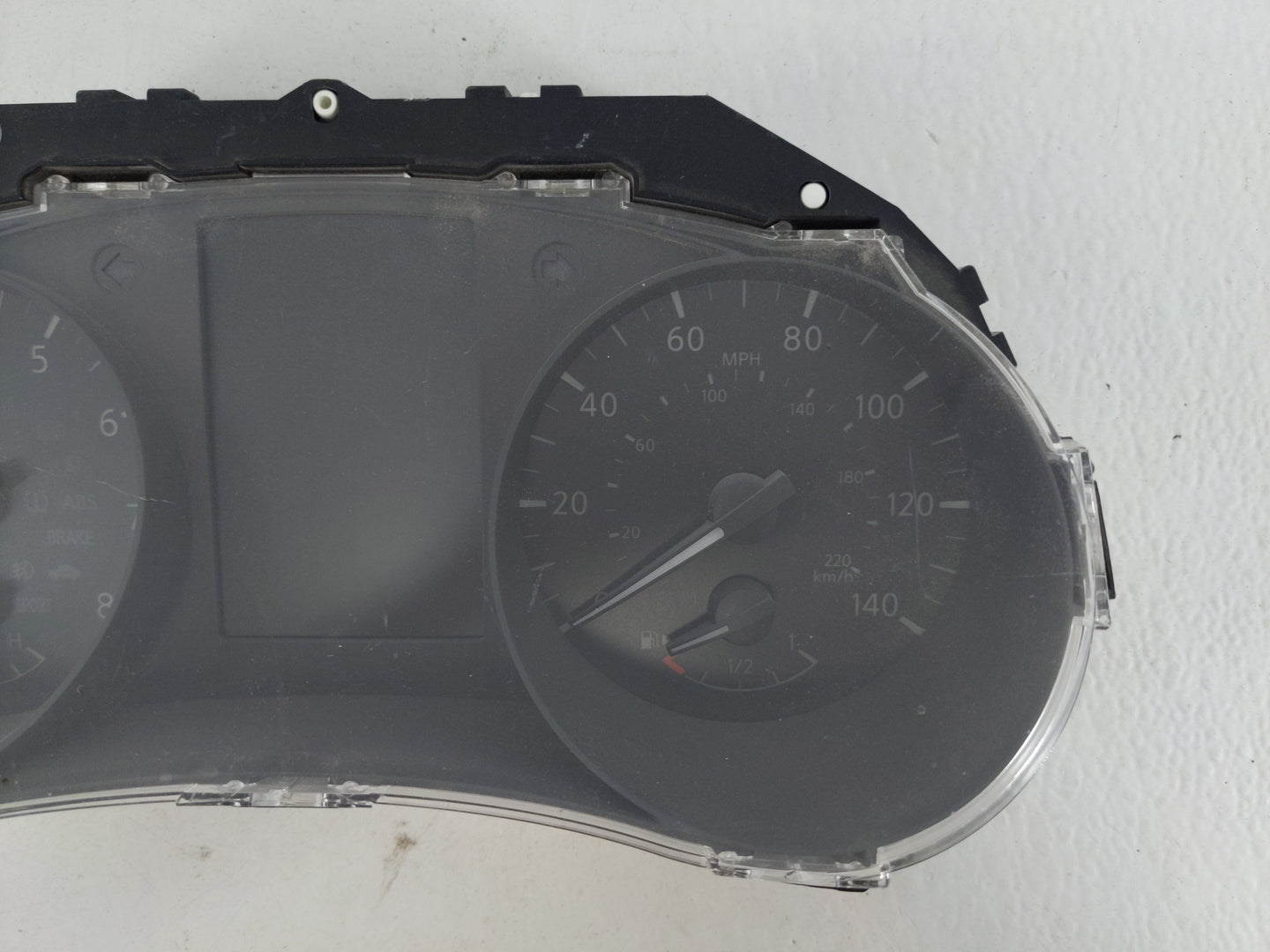 2019-2020 Nissan Rogue Instrument Cluster Speedometer Gauges P/N:5HT0A/EJE1 Fits Fits 2019 2020 OEM Used Auto Parts - Oemuse