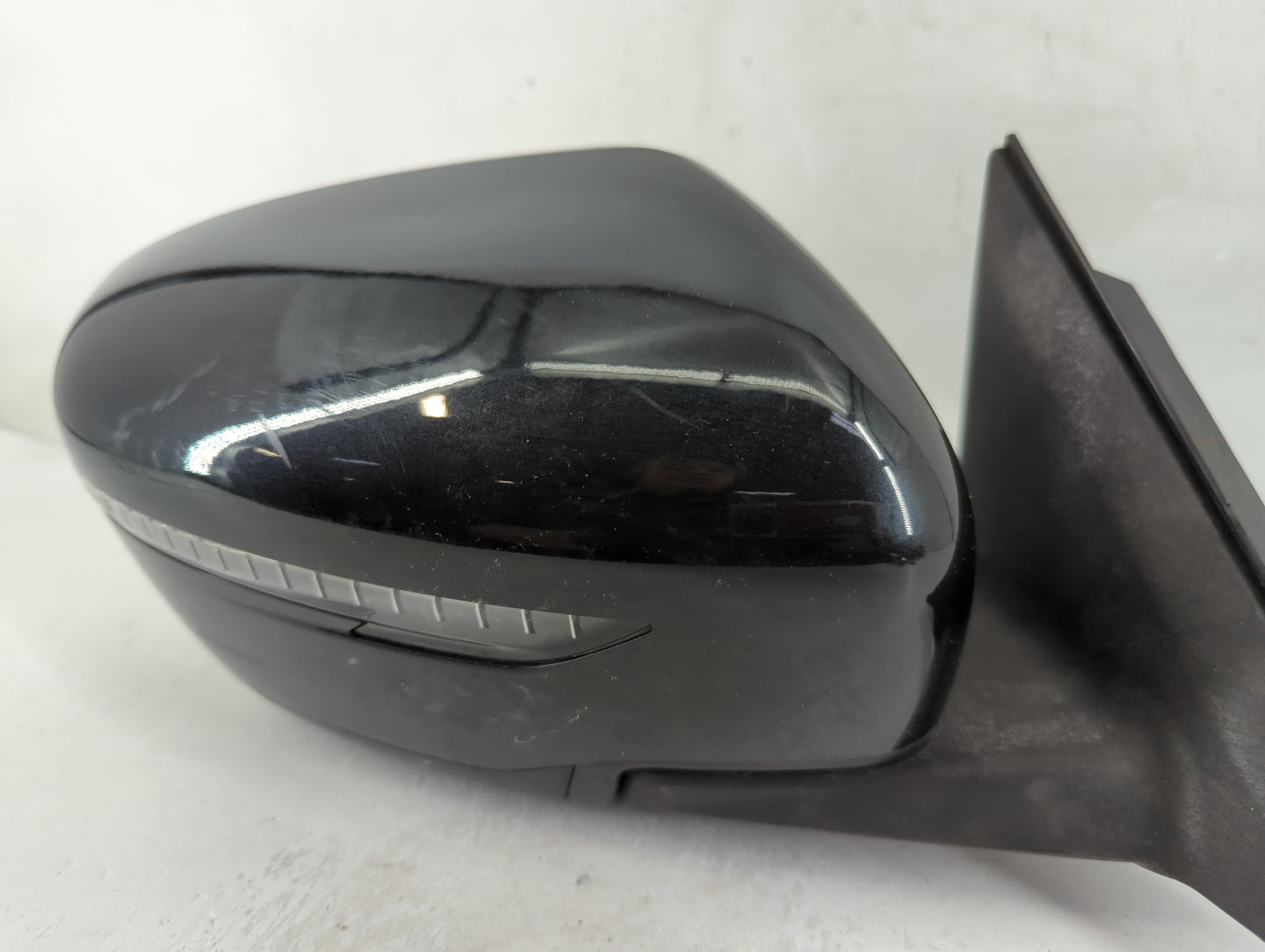 2017-2020 Nissan Rogue Passenger Side View Mirror - Right Door Mirror OEM Used - Oemusedautoparts1.com