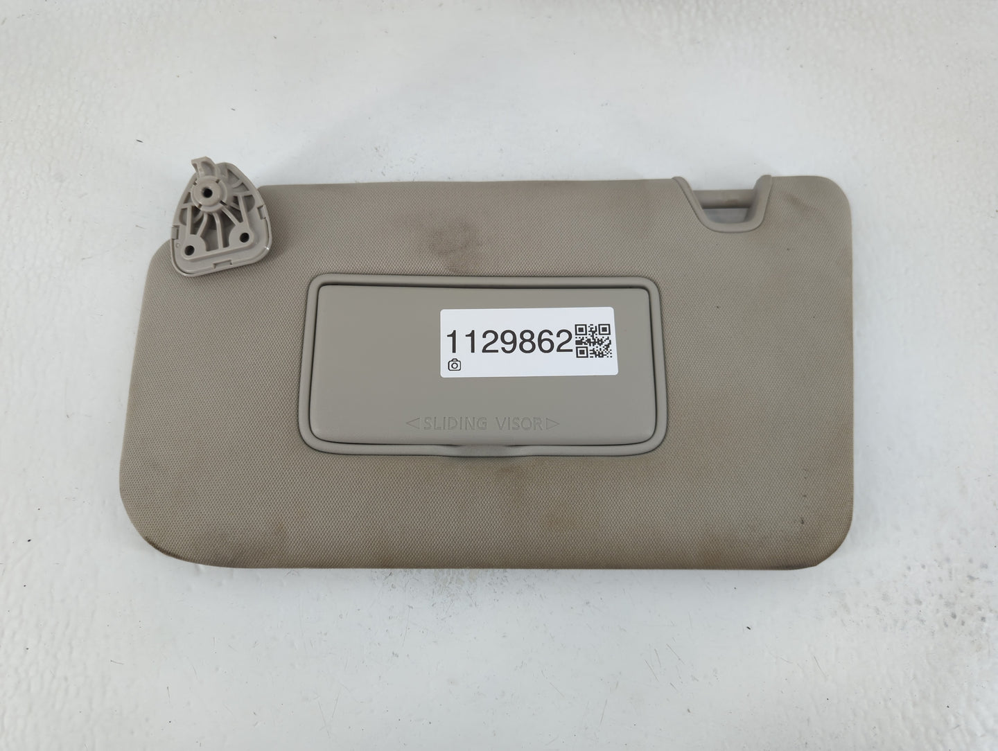 2018-2020 Nissan Rogue Sun Visor Shade Replacement Driver Left Mirror Fits Fits 2018 2019 2020 OEM Used Auto Parts - Oemused