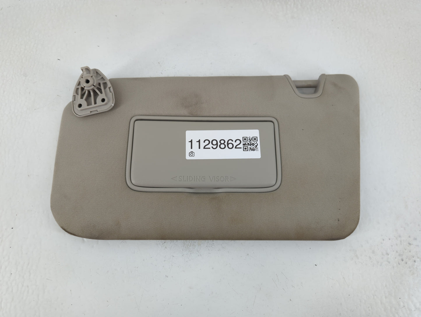 2018-2020 Nissan Rogue Sun Visor Shade Replacement Driver Left Mirror Fits Fits 2018 2019 2020 OEM Used Auto Parts - Oemused