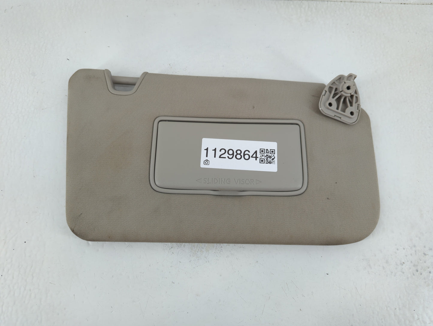 2018-2020 Nissan Rogue Sun Visor Shade Replacement Passenger Right Mirror Fits Fits 2018 2019 2020 OEM Used Auto Parts - Oem