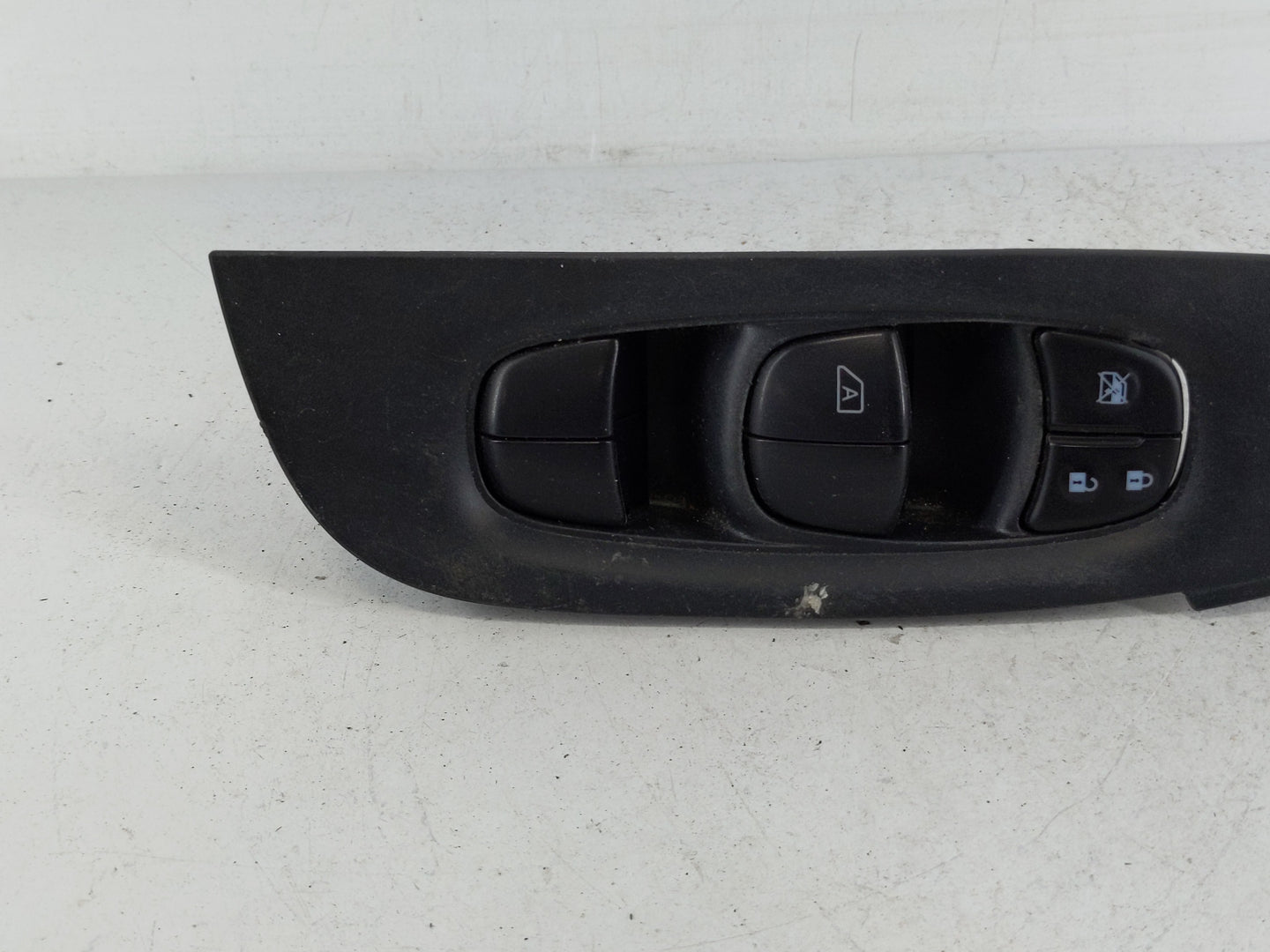 2014-2020 Nissan Rogue Master Power Window Switch Replacement Driver Side Left Fits OEM Used Auto Parts - Oemusedautoparts1.