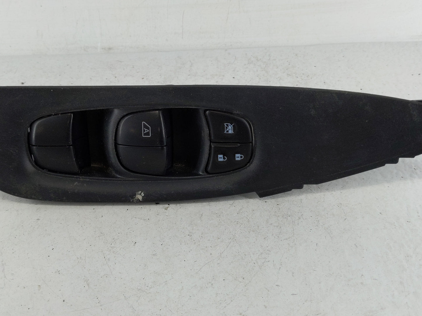 2014-2020 Nissan Rogue Master Power Window Switch Replacement Driver Side Left Fits OEM Used Auto Parts - Oemusedautoparts1.