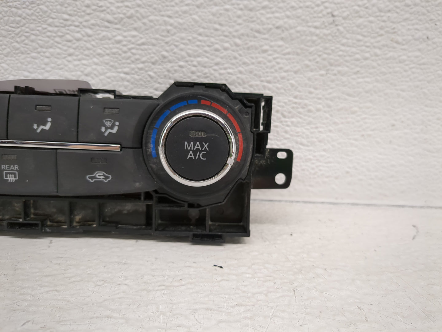 2017-2022 Nissan Rogue Climate Control Module Temperature AC/Heater Replacement P/N:275007FA0A Fits OEM Used Auto Parts - Oe