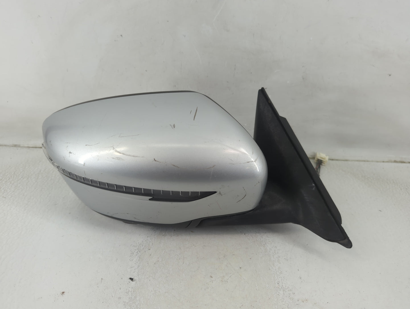2017-2020 Nissan Rogue Passenger Right Side View Manual Door Mirror - Oemusedautoparts1.com