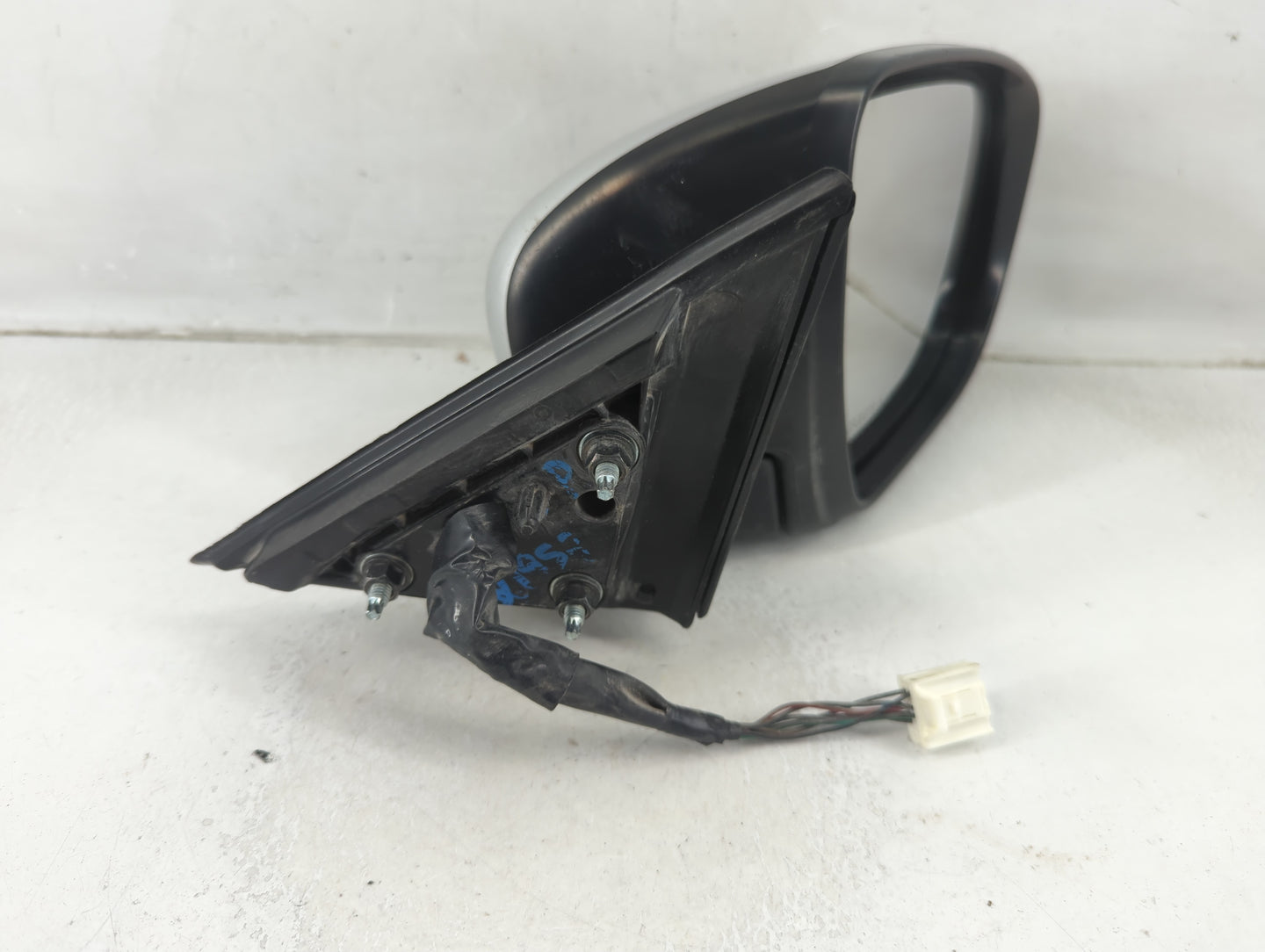 2017-2020 Nissan Rogue Passenger Right Side View Manual Door Mirror - Oemusedautoparts1.com