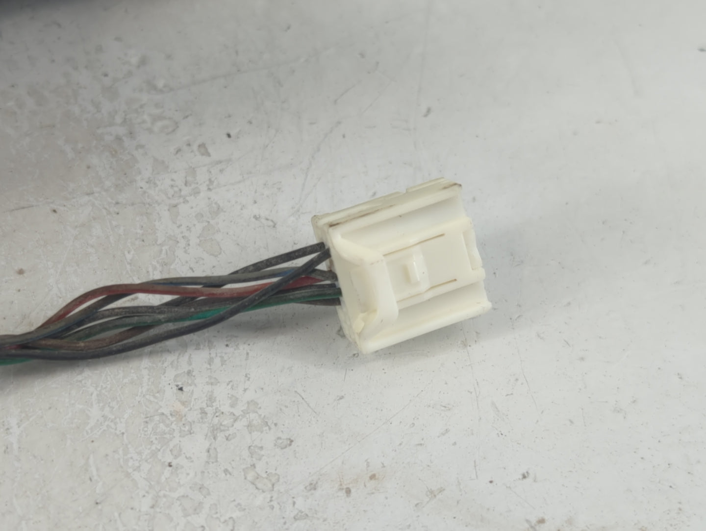 2017-2020 Nissan Rogue Passenger Right Side View Manual Door Mirror - Oemusedautoparts1.com