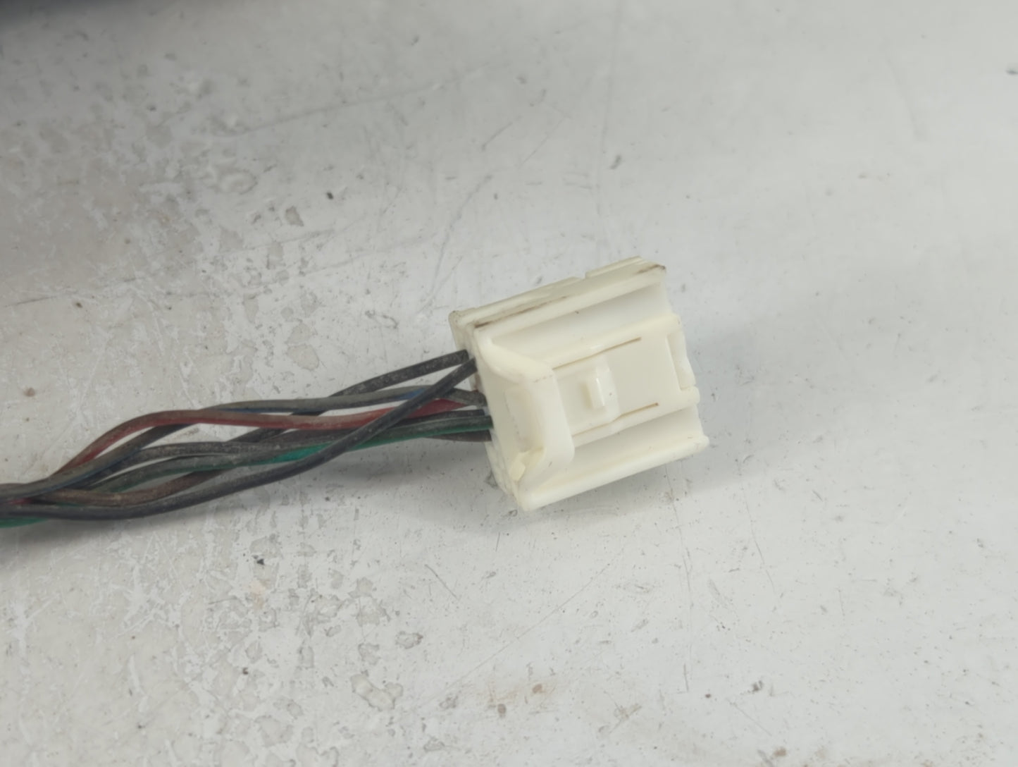 2017-2020 Nissan Rogue Passenger Right Side View Manual Door Mirror - Oemusedautoparts1.com