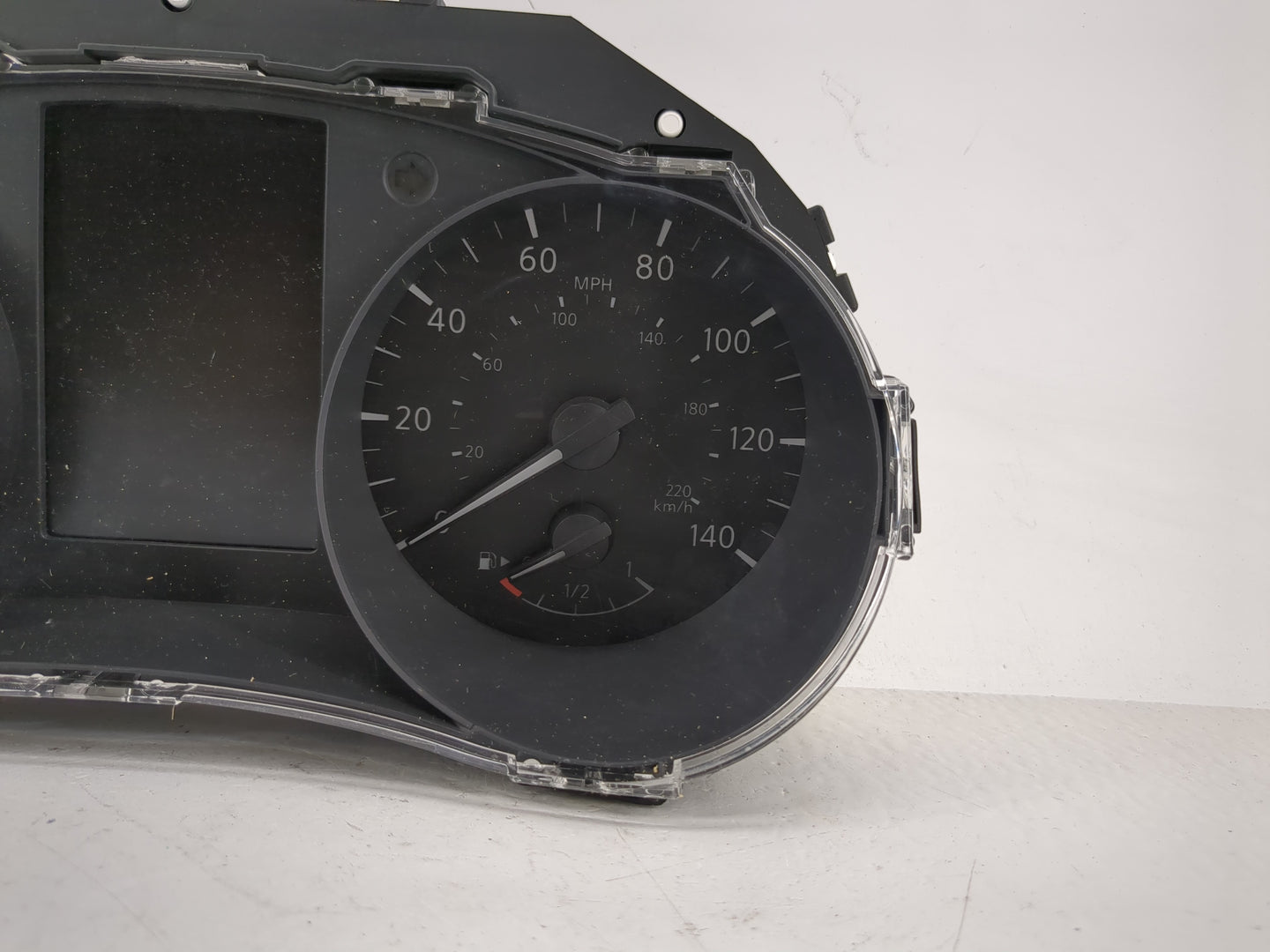2019-2020 Nissan Rogue Instrument Cluster Speedometer Gauges P/N:191107 0253 7FM1A/W989 Fits Fits 2019 2020 OEM Used Auto Pa