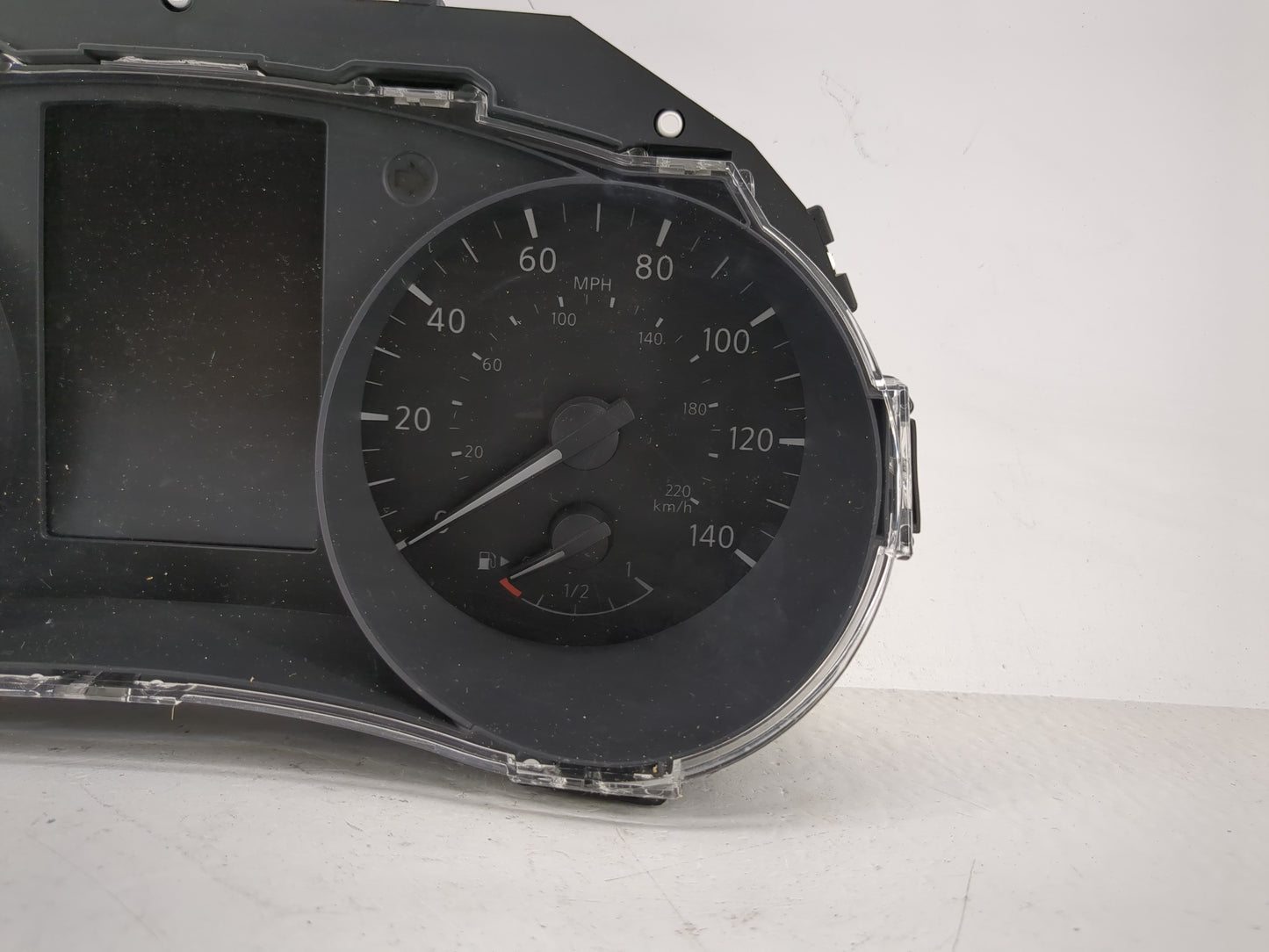 2019-2020 Nissan Rogue Instrument Cluster Speedometer Gauges P/N:191107 0253 7FM1A/W989 Fits Fits 2019 2020 OEM Used Auto Pa