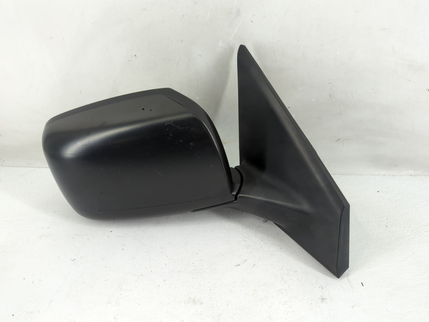 2016-2020 Nissan Rogue Passenger Side View Mirror - Right Door Mirror OEM Used - Oemusedautoparts1.com