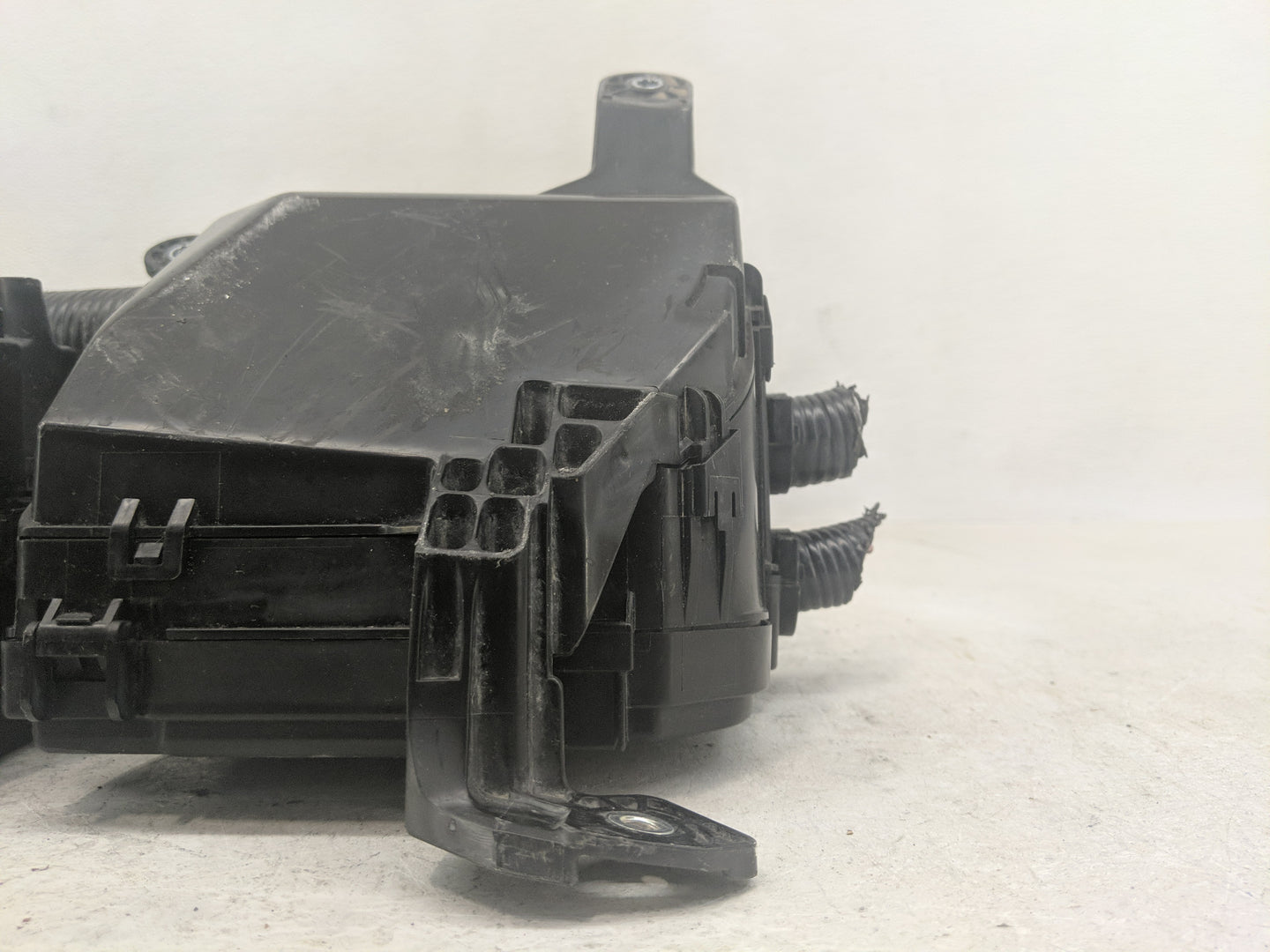 2017-2020 Nissan Rogue Fusebox Fuse Box Panel Relay Module Fits Fits 2017 2018 2019 2020 OEM Used Auto Parts - Oemusedautopa