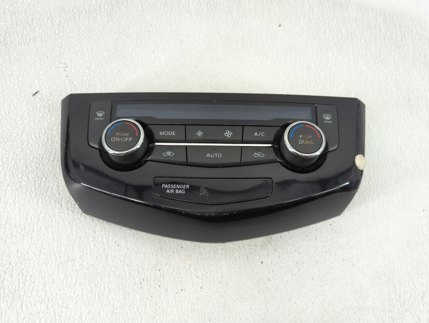 2017-2022 Nissan Rogue Climate Control Module Temperature AC/Heater Replacement P/N:27500 7FE0A Fits OEM Used Auto Parts - O