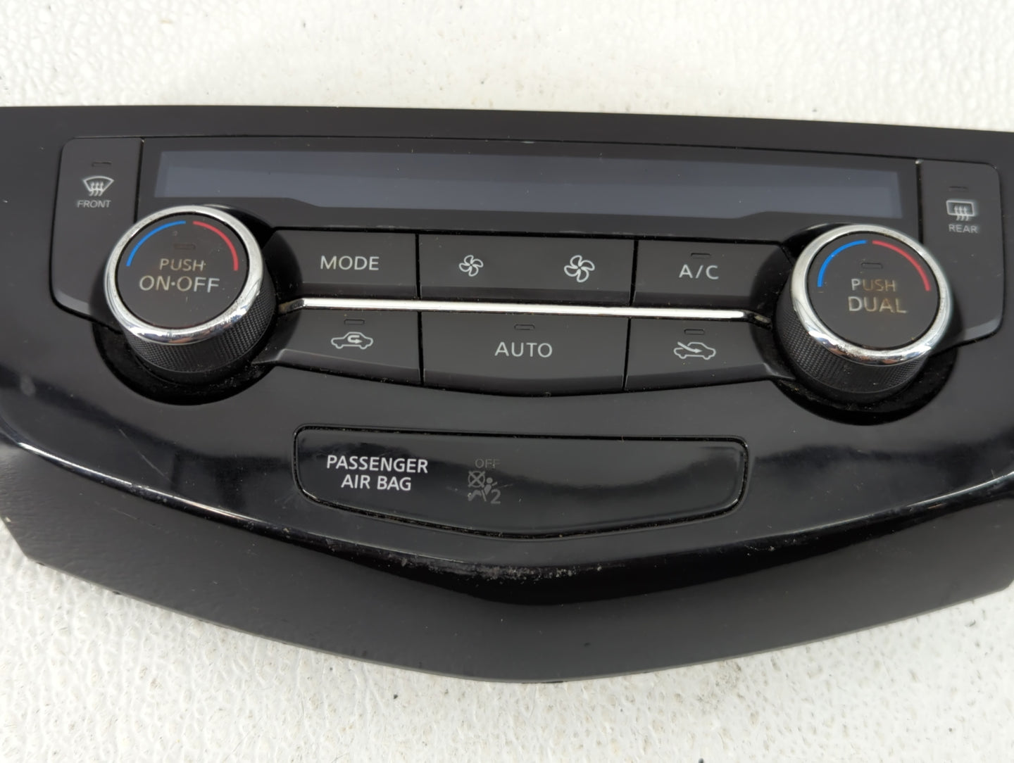 2017-2022 Nissan Rogue Climate Control Module Temperature AC/Heater Replacement P/N:27500 7FE0A Fits OEM Used Auto Parts - O