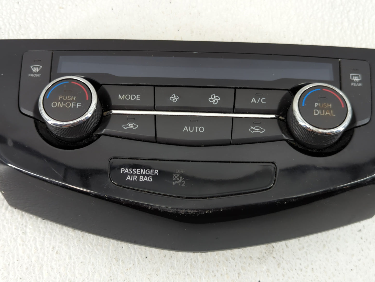 2017-2022 Nissan Rogue Climate Control Module Temperature AC/Heater Replacement P/N:27500 7FE0A Fits OEM Used Auto Parts - O