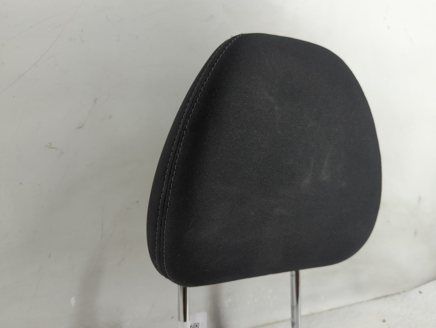 2020 Nissan Rogue Headrest Head Rest Rear Seat Fits OEM Used Auto Parts - Oemusedautoparts1.com