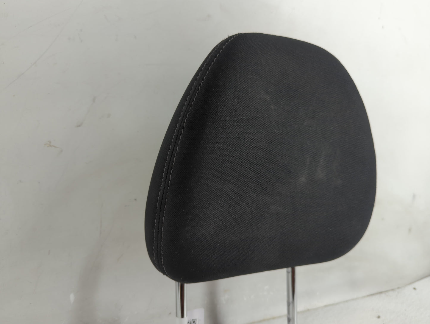 2020 Nissan Rogue Headrest Head Rest Rear Seat Fits OEM Used Auto Parts - Oemusedautoparts1.com