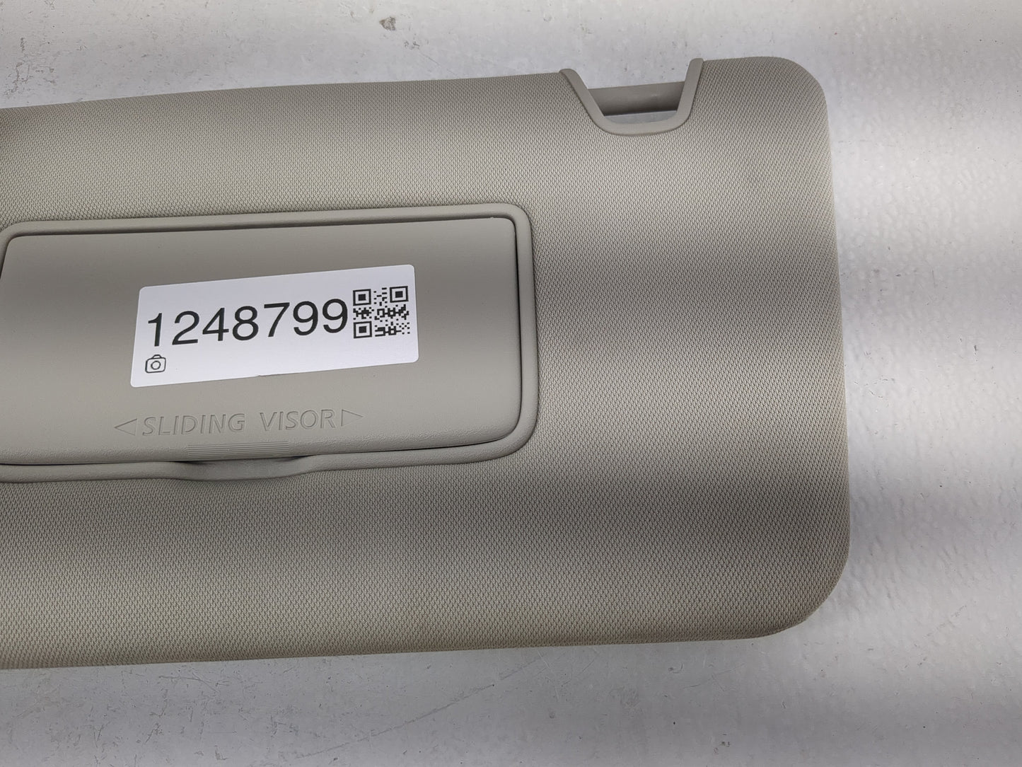 2018-2020 Nissan Rogue Sun Visor Shade Replacement Driver Left Mirror Fits Fits 2018 2019 2020 OEM Used Auto Parts - Oemused