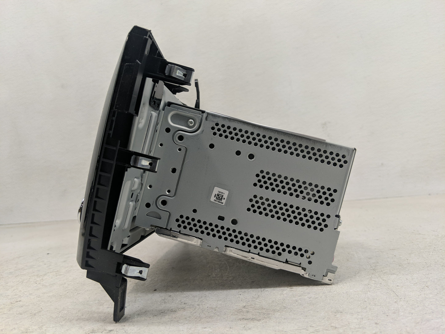 2018-2020 Nissan Rogue Radio AM FM Cd Player Receiver Replacement P/N:2591A8FM0C Fits Fits 2018 2019 2020 OEM Used Auto Part