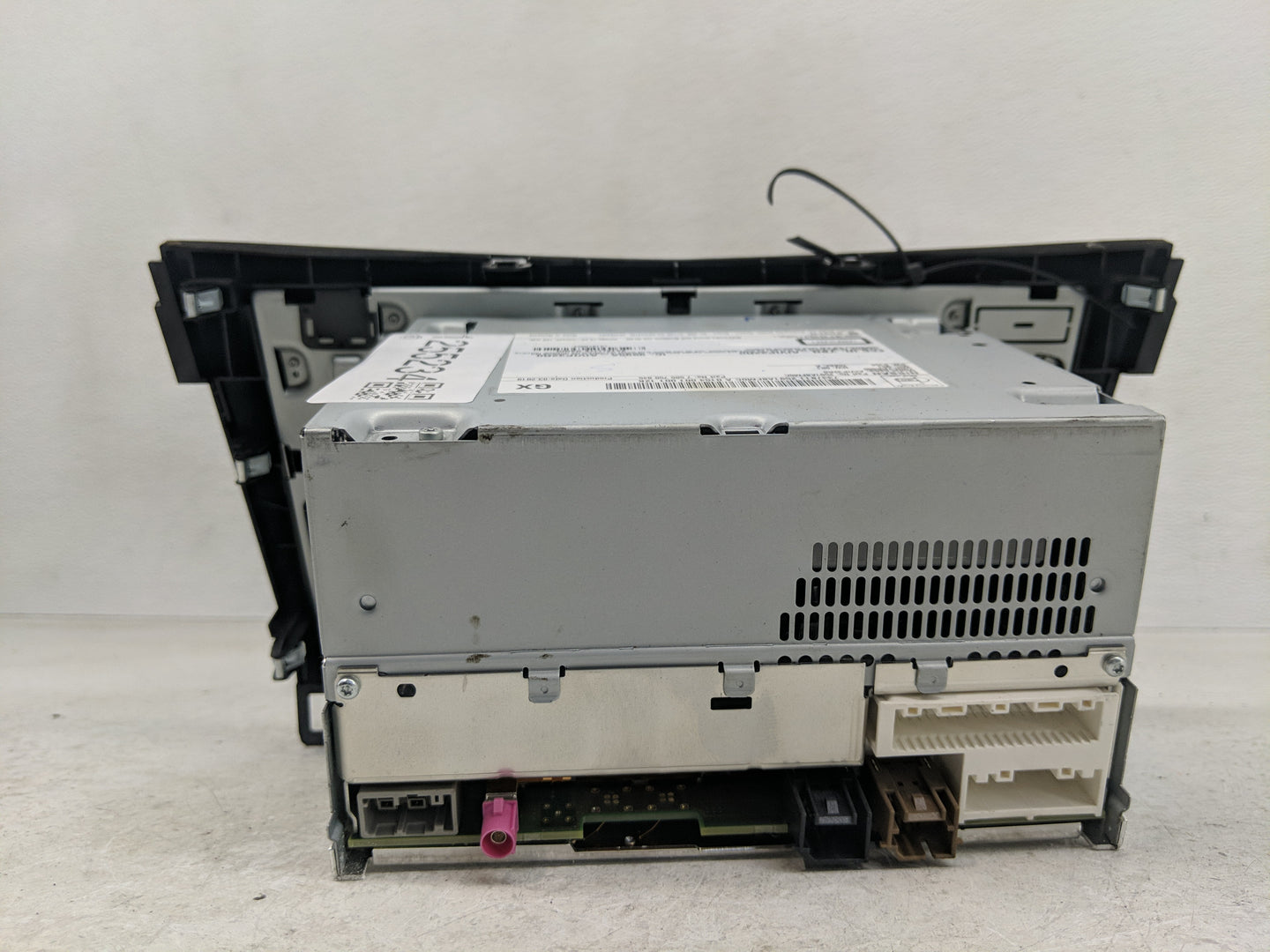 2018-2020 Nissan Rogue Radio AM FM Cd Player Receiver Replacement P/N:2591A8FM0C Fits Fits 2018 2019 2020 OEM Used Auto Part