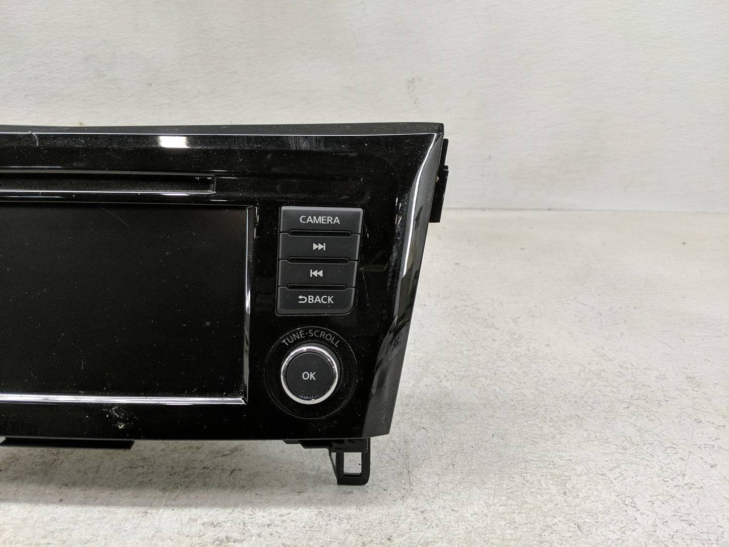 2018-2022 Nissan Rogue Radio AM FM Cd Player Receiver Replacement P/N:2591A8FM0B Fits Fits 2018 2019 2020 2021 2022 OEM Used