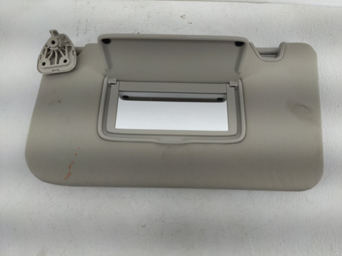 2018-2020 Nissan Rogue Sun Visor Shade Replacement Driver Left Mirror Fits Fits 2018 2019 2020 OEM Used Auto Parts - Oemused