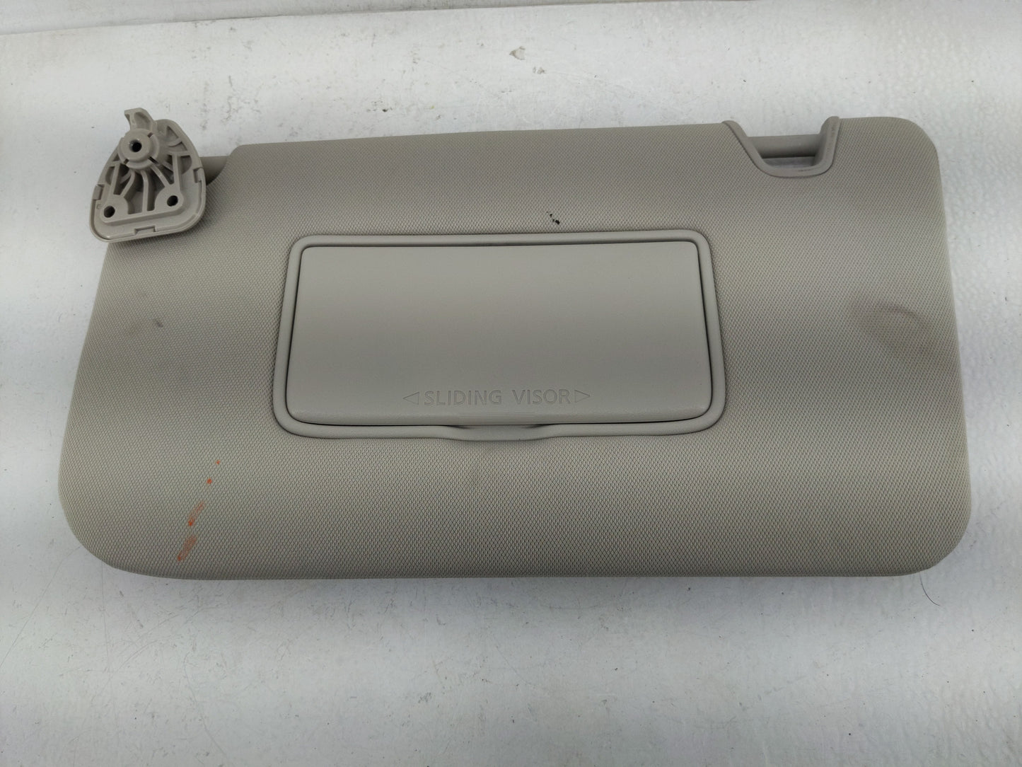 2018-2020 Nissan Rogue Sun Visor Shade Replacement Driver Left Mirror Fits Fits 2018 2019 2020 OEM Used Auto Parts - Oemused